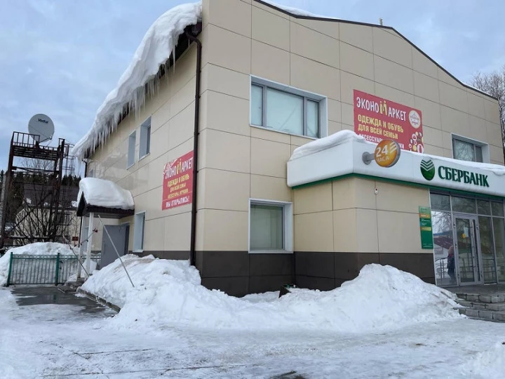 Нежилое помещение 1 этаж, общей площадью 86,87 кв. м, Земельный участок 1 175 кв. м, расположенный по адресу: ХМАО, р-н Октябрьский, пгт. Октябрьское, ул. Калинина, д. 41а.пом 2,
